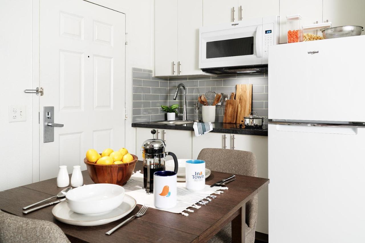 Intown Suites Extended Stay Arlington Tx - Oak Village ภายนอก รูปภาพ