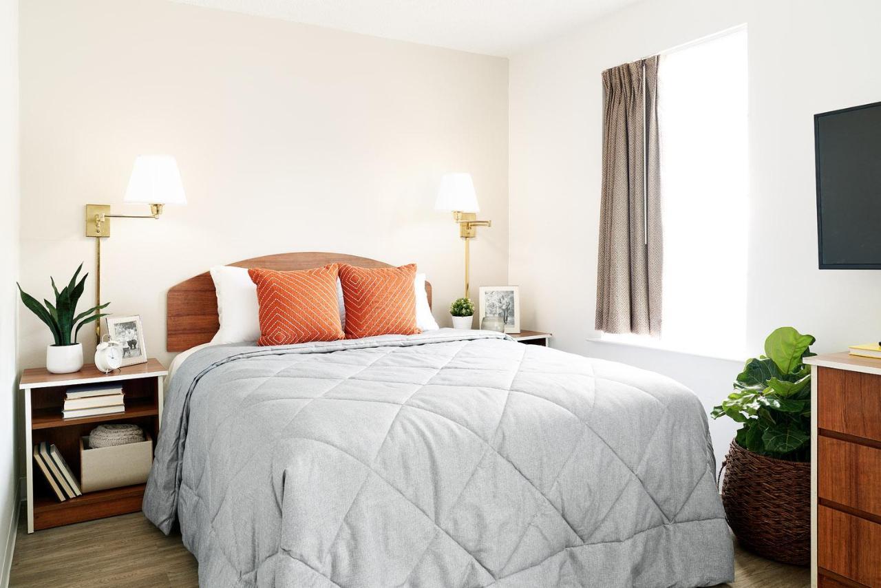 Intown Suites Extended Stay Arlington Tx - Oak Village ภายนอก รูปภาพ